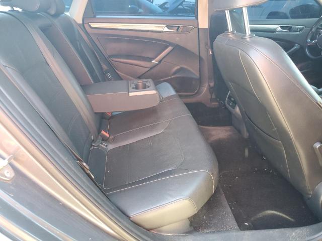 1VWBT7A33GC009136 - 2016 VOLKSWAGEN PASSAT SE CHARCOAL photo 10