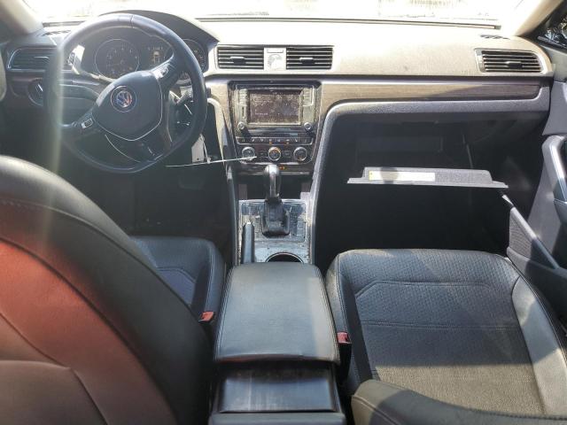 1VWBT7A33GC009136 - 2016 VOLKSWAGEN PASSAT SE CHARCOAL photo 8