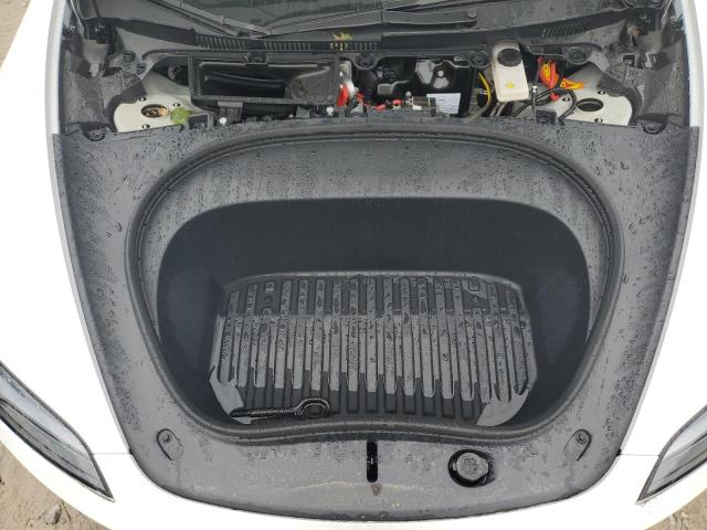 5YJ3E1EB0SF932878 - 2025 TESLA MODEL 3 WHITE photo 11