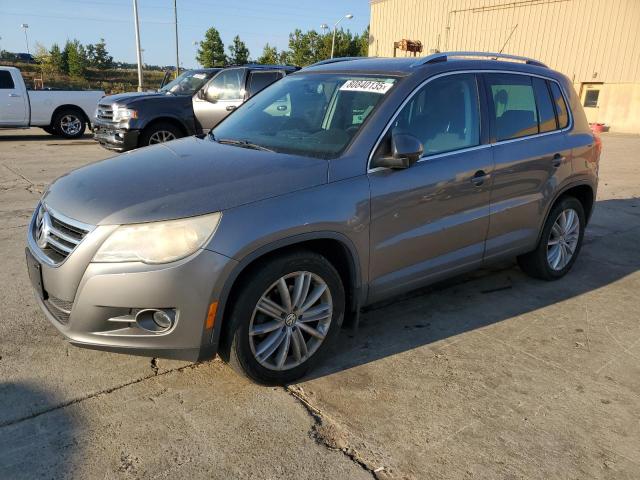 2011 VOLKSWAGEN TIGUAN S, 
