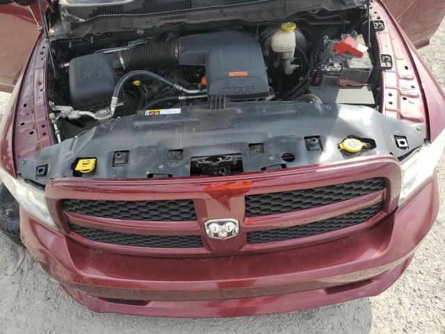 1C6RR7FG0JS138211 - 2018 RAM 1500 ST Бордовый фото 11