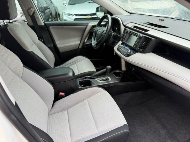 2T3WFREV0GW284804 - 2016 TOYOTA RAV4 XLE WHITE photo 5