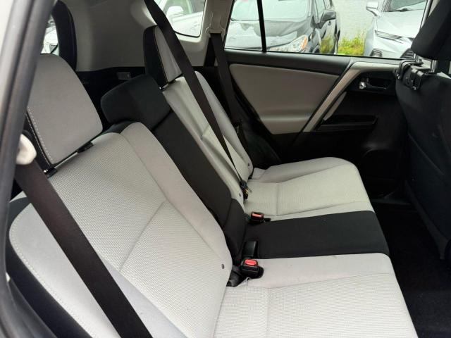 2T3WFREV0GW284804 - 2016 TOYOTA RAV4 XLE WHITE photo 6
