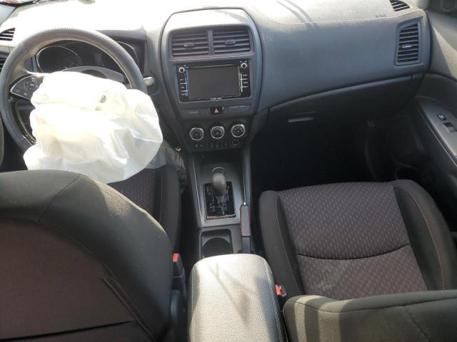 JA4AP3AU2JU007393 - 2018 MITSUBISHI OUTLANDER ES RED photo 8