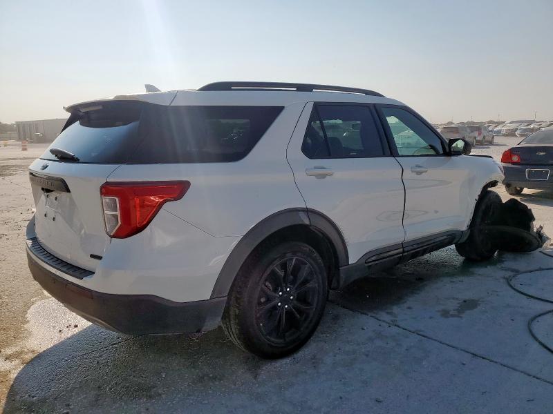 1FMSK7DH7LGB64302 - 2020 FORD EXPLORER XLT WHITE photo 3