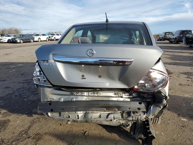 3N1BC11E29L406395 - 2009 NISSAN VERSA S SILVER photo 6