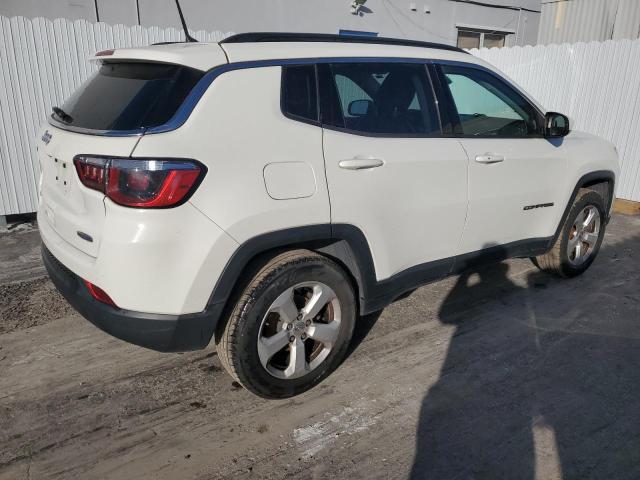 3C4NJDBBXJT162330 - 2018 JEEP COMPASS LATITUDE WHITE photo 3