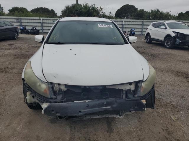 1HGCP2F34BA035385 - 2011 HONDA ACCORD LX WHITE photo 4