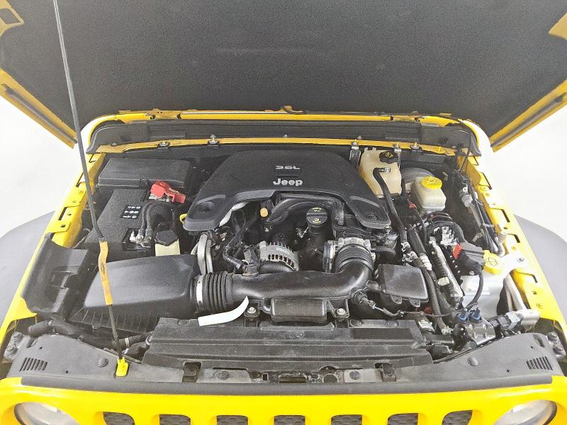 1C4HJXDG1JW298136 - 2018 JEEP WRANGLER U SPORT Դեղին լուսանկար 12