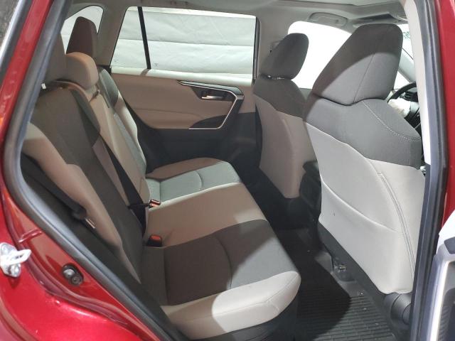 2T3R6RFV8MW004439 - 2021 TOYOTA RAV4 XLE 红色 照片 11