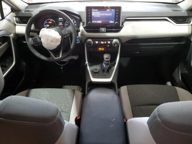 2T3R6RFV8MW004439 - 2021 TOYOTA RAV4 XLE 红色 照片 8