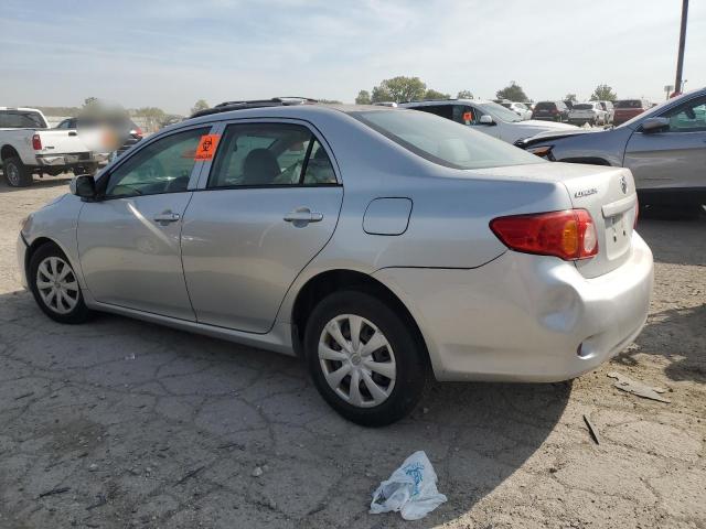 1NXBU4EE3AZ267079 - 2010 TOYOTA COROLLA BASE Srebrny zdjęcie 2