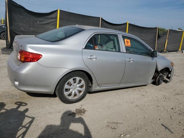 1NXBU4EE3AZ267079 - 2010 TOYOTA COROLLA BASE Srebrny zdjęcie 3