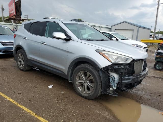 5XYZTDLB7GG329088 - 2016 HYUNDAI SANTA FE S SILVER photo 4