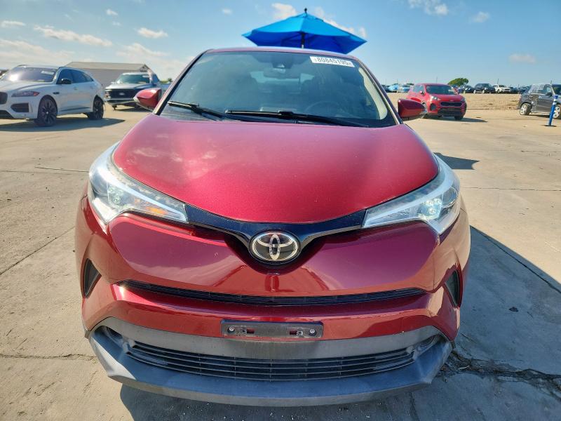 NMTKHMBX9JR007772 - 2018 TOYOTA C-HR XLE Marron photo 5
