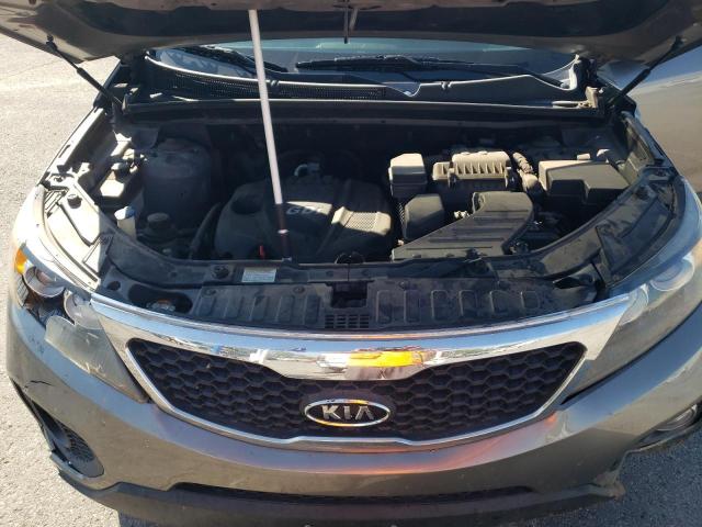 5XYKU3A60CG256266 - 2012 KIA SORENTO EX GRAY photo 12