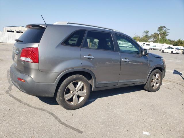 5XYKU3A60CG256266 - 2012 KIA SORENTO EX GRAY photo 3