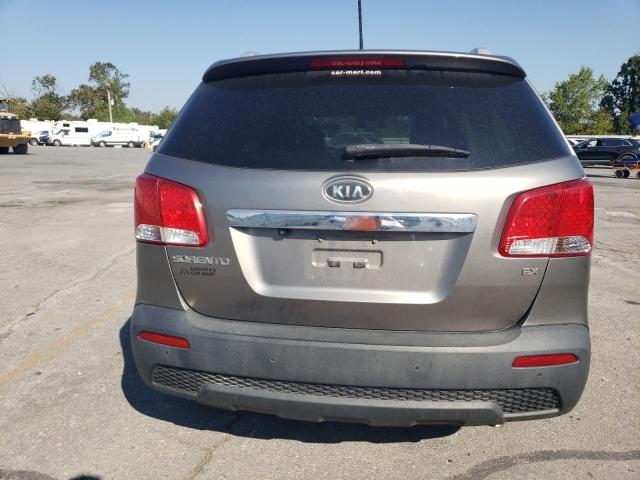 5XYKU3A60CG256266 - 2012 KIA SORENTO EX GRAY photo 6