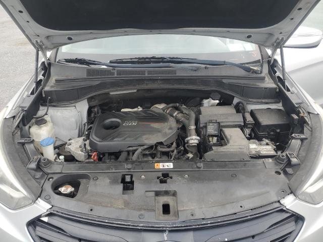 5XYZUDLA7JG505746 - 2018 HYUNDAI SANTA FE S SILVER photo 12