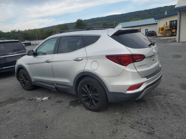 5XYZUDLA7JG505746 - 2018 HYUNDAI SANTA FE S SILVER photo 2
