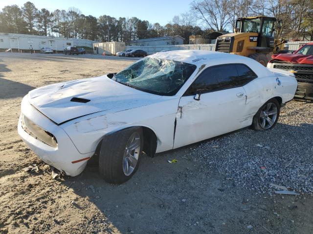 2C3CDZAG9KH734012 - 2019 DODGE CHALLENGER SXT WHITE photo 1