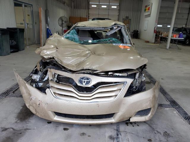 4T1BF3EK3BU218802 - 2011 TOYOTA CAMRY BASE ذهبي صورة 5