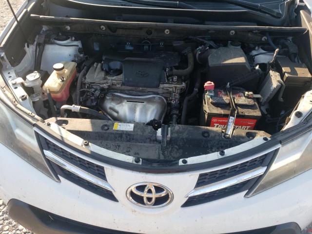 JTMRFREVXFJ032181 - 2015 TOYOTA RAV4 XLE WHITE photo 12