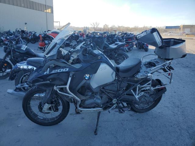 WB10A120XGZ665538 - 2016 BMW R1200 GS ADVENTURE SILVER photo 3