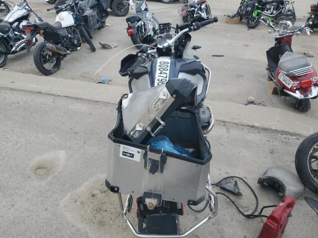 WB10A120XGZ665538 - 2016 BMW R1200 GS ADVENTURE SILVER photo 6