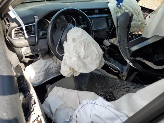 4T1B11HK8JU612972 - 2018 TOYOTA CAMRY L GRAY photo 8