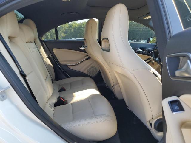 WDDSJ4GB0GN356844 - 2016 MERCEDES-BENZ CLA 250 4MATIC WHITE photo 10