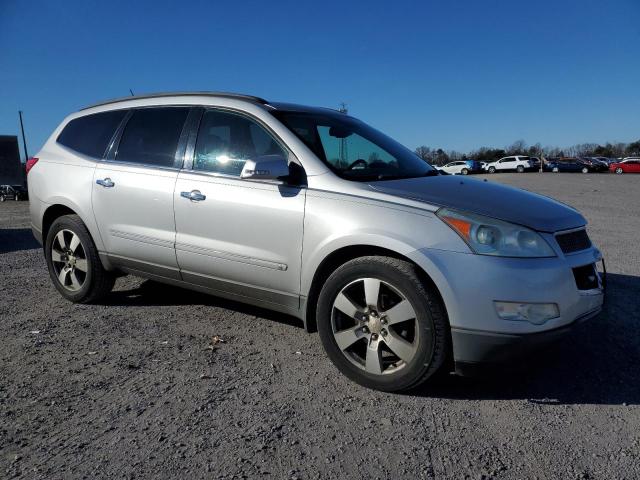 1GNEV33D39S112629 - 2009 CHEVROLET TRAVERSE LTZ SILVER photo 4