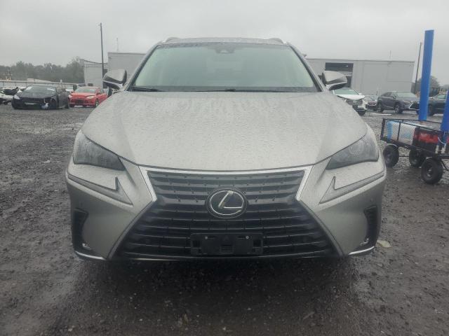 JTJBARBZ9K2211613 - 2019 LEXUS NX 300 BASE 银色 照片 5