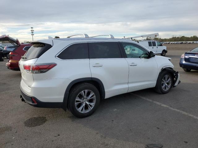 5TDJKRFH3FS102186 - 2015 TOYOTA HIGHLANDER XLE WHITE photo 3