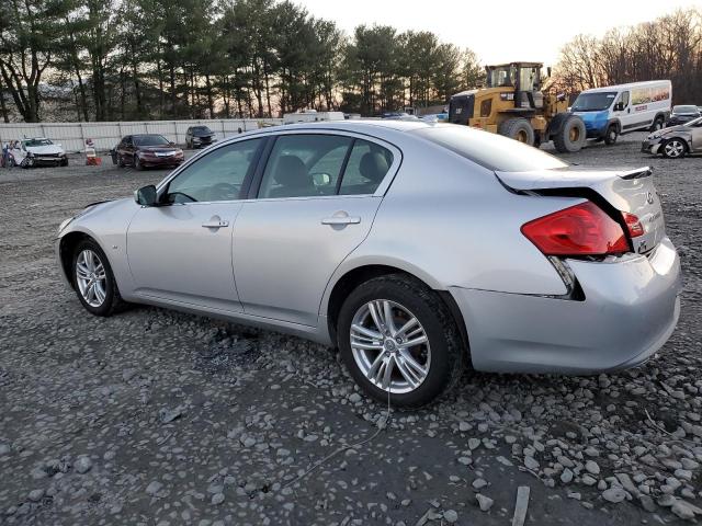 JN1CV6AR8FM520806 - 2015 INFINITI Q40 SILVER photo 2