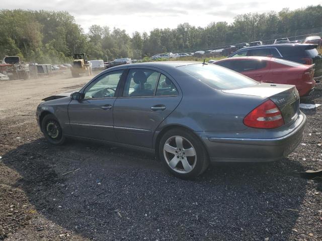 WDBUF83J25X180212 - 2005 MERCEDES-BENZ E 500 4MATIC GRAY photo 2