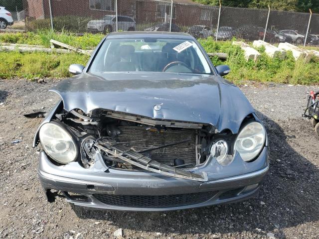 WDBUF83J25X180212 - 2005 MERCEDES-BENZ E 500 4MATIC GRAY photo 5