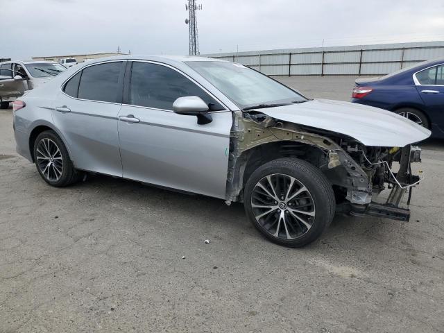 4T1B11HK2KU214982 - 2019 TOYOTA CAMRY L 银色 照片 4