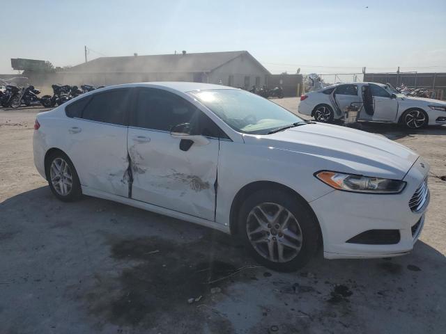 3FA6P0H77DR337543 - 2013 FORD FUSION SE თეთრი ფოტო 4
