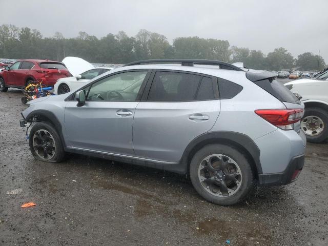 JF2GTAEC5NH285271 - 2022 SUBARU CROSSTREK PREMIUM SILVER photo 2