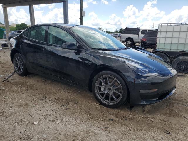5YJ3E1EA6PF456702 - 2023 TESLA MODEL 3 Чорний фото 4