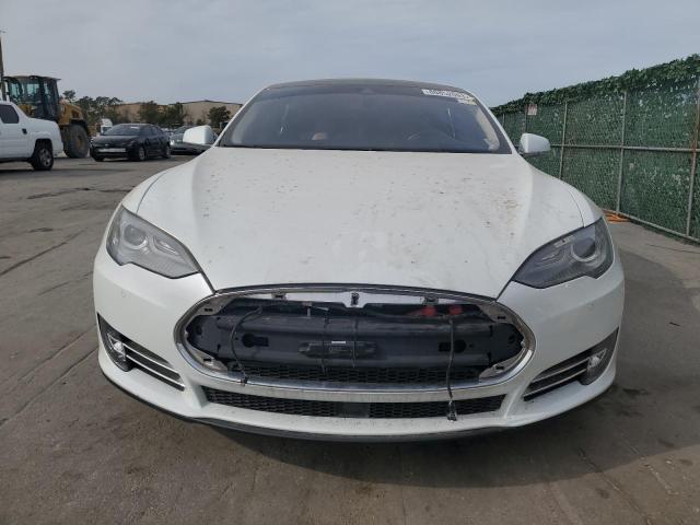 5YJSA1H21FFP63804 - 2015 TESLA MODEL S 85D WHITE photo 5