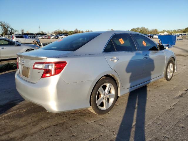 4T1BF1FK4EU449179 - 2014 TOYOTA CAMRY L SILVER photo 3