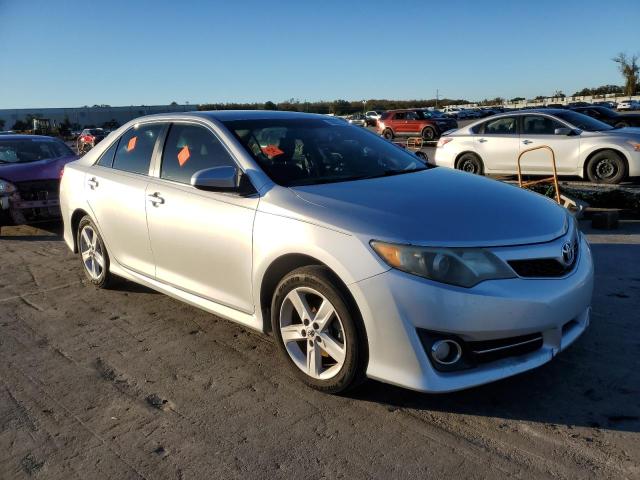 4T1BF1FK4EU449179 - 2014 TOYOTA CAMRY L SILVER photo 4