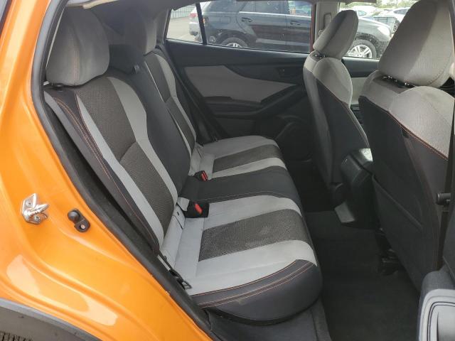 JF2GTADC0J8270382 - 2018 SUBARU CROSSTREK PREMIUM ORANGE photo 10