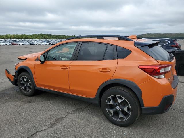 JF2GTADC0J8270382 - 2018 SUBARU CROSSTREK PREMIUM ORANGE photo 2