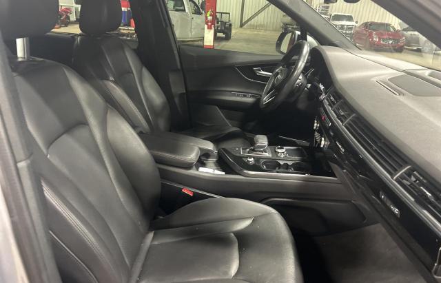 WA1VAAF76HD028381 - 2017 AUDI Q7 PRESTIGE SILVER photo 5