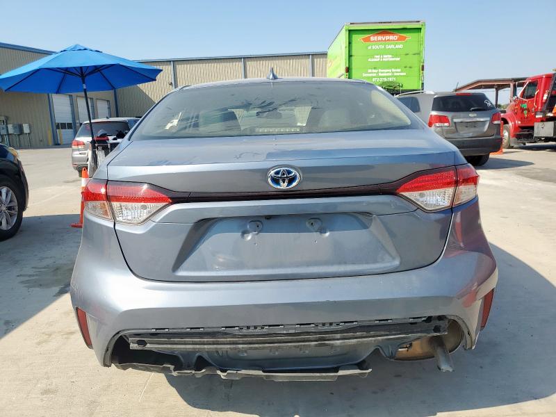 JTDEAMDE6NJ049947 - 2022 TOYOTA COROLLA LE GRAY photo 6