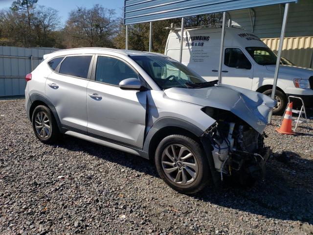 KM8J33A43JU640031 - 2018 HYUNDAI TUCSON SEL SILVER photo 4