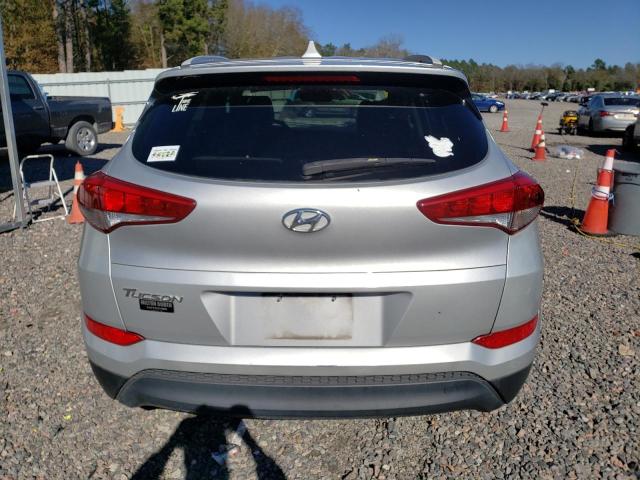 KM8J33A43JU640031 - 2018 HYUNDAI TUCSON SEL SILVER photo 6